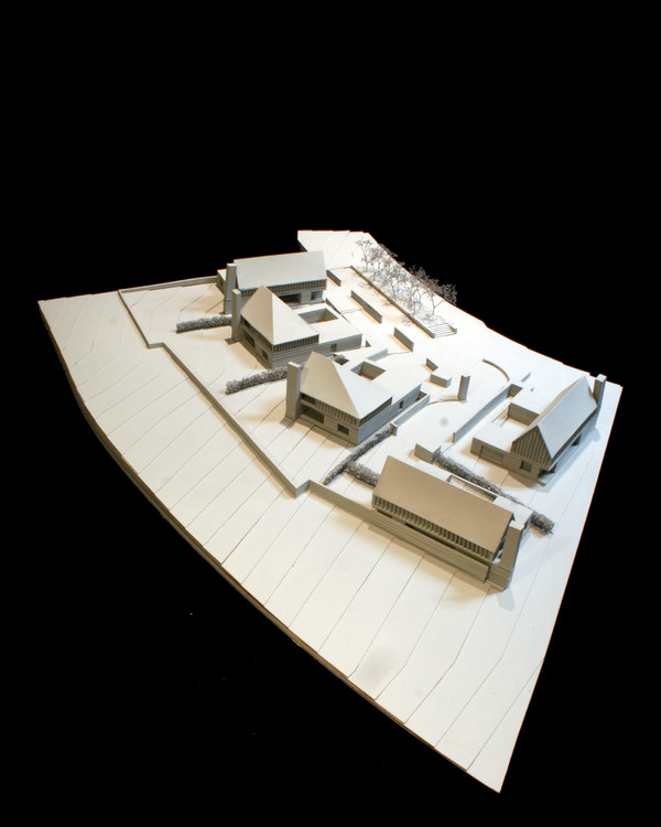 Oaks &ndash; Housing